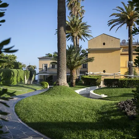 Hotel Grand Angiolieri