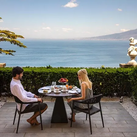 Grand Angiolieri Ξενοδοχείο 5*