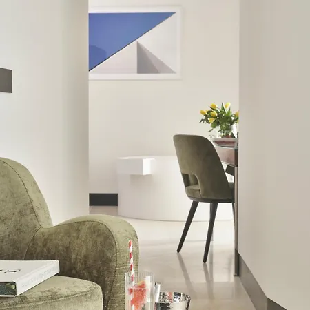 Grand Angiolieri Отель Вико-Экуенсе