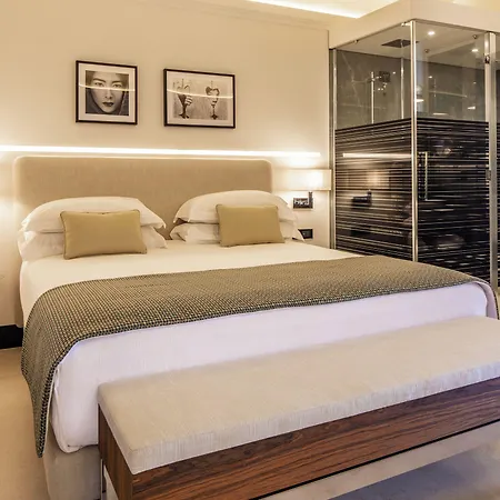 Grand Angiolieri Отель Вико-Экуенсе